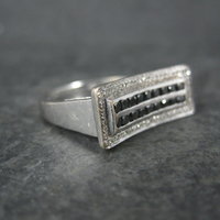 Estate 10K Black and White Diamond Ring .64 Ctw Size 8.5