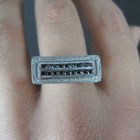Estate 10K Black and White Diamond Ring .64 Ctw Size 8.5