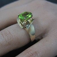 Vintage 10K Yellow Gold Peridot Ring Size 7