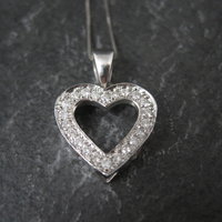 Estate 14K White Gold .25 Carat Diamond Heart Pendant Necklace