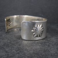 Mother of Pearl Cuff Bracelet 7 Inches