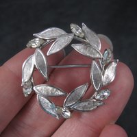 Estate Carl Art Rhinestone Circle Brooch