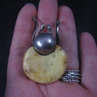 Vintage Artisan Sterling Baltic Egg Yolk Amber Beetle Bug Ring