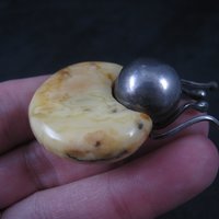 Vintage Artisan Sterling Baltic Egg Yolk Amber Beetle Bug Ring