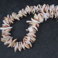 Vintage Coral Necklace 17 Inches