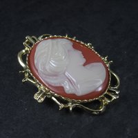 Large Vintage Cameo Brooch Gerrys - New Old Stock