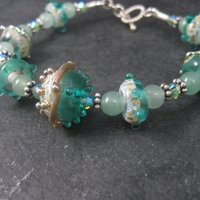 Art Glass Green Lampwork Toggle Bracelet 8 Inches