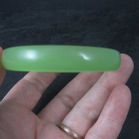 Small Vintage Green Peking Glass Bangle Bracelet 6.5 Inches