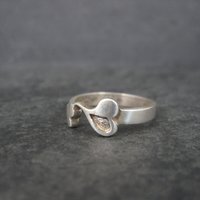 Unique Estate Sterling Heart Ring Size 6