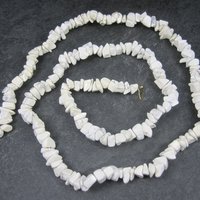 Vintage Howlite Nugget Bead Necklace 30 Inches