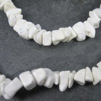 Vintage Howlite Nugget Bead Necklace 30 Inches