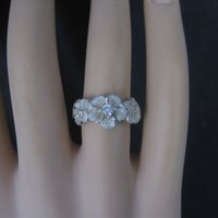 Sterling 3 Flower Ring Size 7