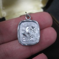 Vintage Kelly Waters Etched Flower Pewter Pendant Necklace
