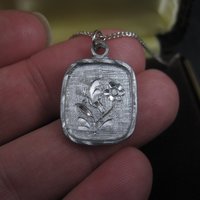 Vintage Kelly Waters Etched Flower Pewter Pendant Necklace