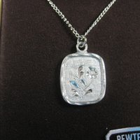 Vintage Kelly Waters Etched Flower Pewter Pendant Necklace
