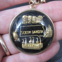 Vintage 50s South Dakota Souvenir Charm Bracelet 7 Inches