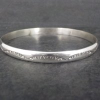 Navajo Vintage Sterling Bangle Bracelet 7.5 Inches