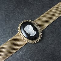 Vintage Glass Cameo Bracelet 7.5 Inches