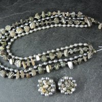 Vintage Mother of Pearl Shell 4 Strand Necklace & Earrings Jewelry Set Japan