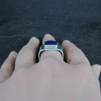 Vintage Sterling Silver Blue Cats Eye Sea Glass Ring Size 8 Square Band