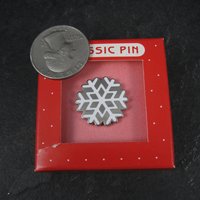 1987 Hallmark Cloisonne Snowflake Pin NOS