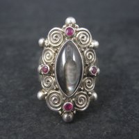 Vintage Sajen Black Mother of Pearl Ruby Ring Size 8
