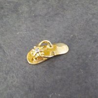 Small 10K Flip Flop Sandal Pendant