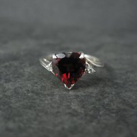 Vintage Sterling Silver Garnet Heart Ring Size 5.5