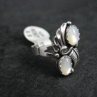 Vintage Southwestern Mother of Pearl Feather Ring