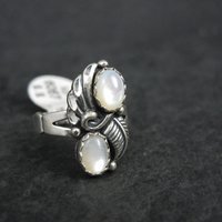 Vintage Southwestern Mother of Pearl Feather Ring