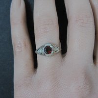 14K White Gold Art Deco Filigree Garnet Ring Size 5