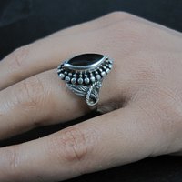 Vintage Sterling Silver Onyx Leaf Ring Size 6
