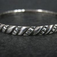 Vintage Mexican Sterling Bangle Bracelet 7.75"