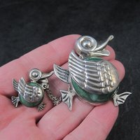 Vintage Sterling Green Calcite Mama Duck & Duckling Brooch Mexican Silver