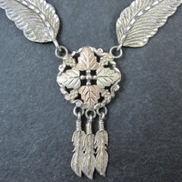 Vintage Black Hills Gold & Silver Feather Necklace Mt Rushmore