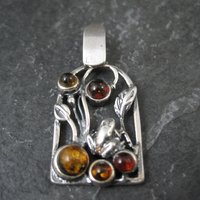 Vintage Sterling Silver Amber Frog Pendant