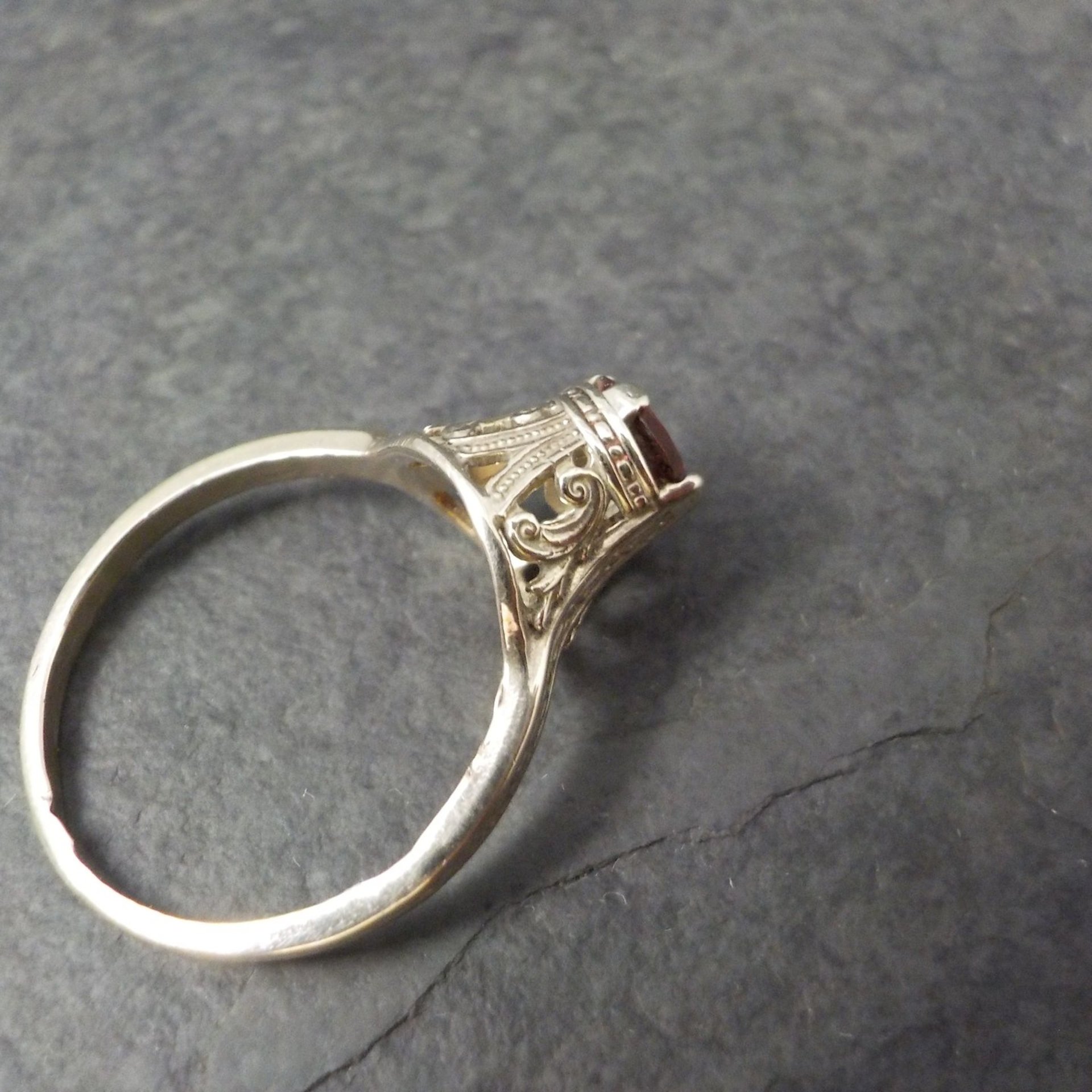 14K White Gold Art Deco High Set Garnet Filigree Ring Size 4.75