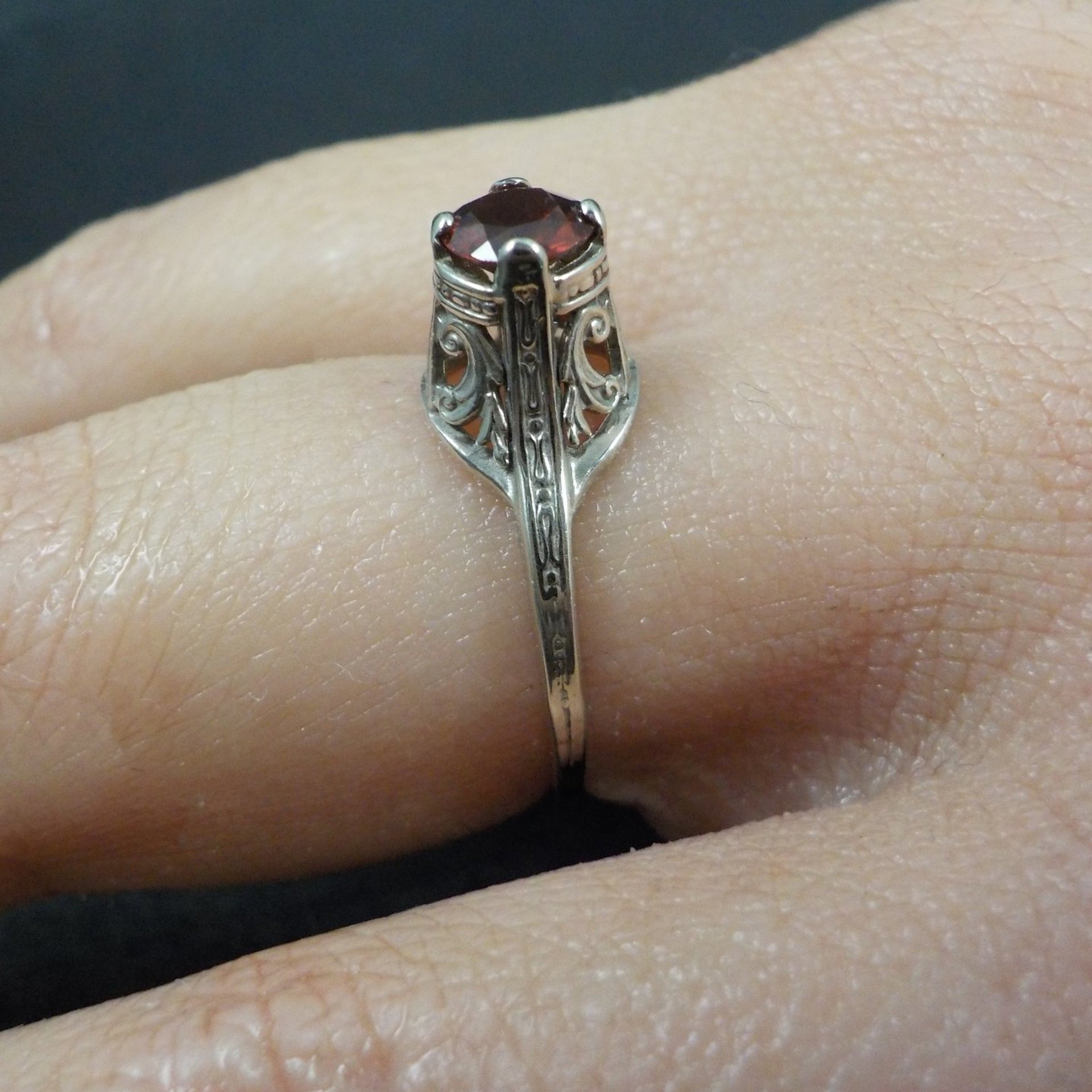 14K White Gold Art Deco High Set Garnet Filigree Ring Size 4.75