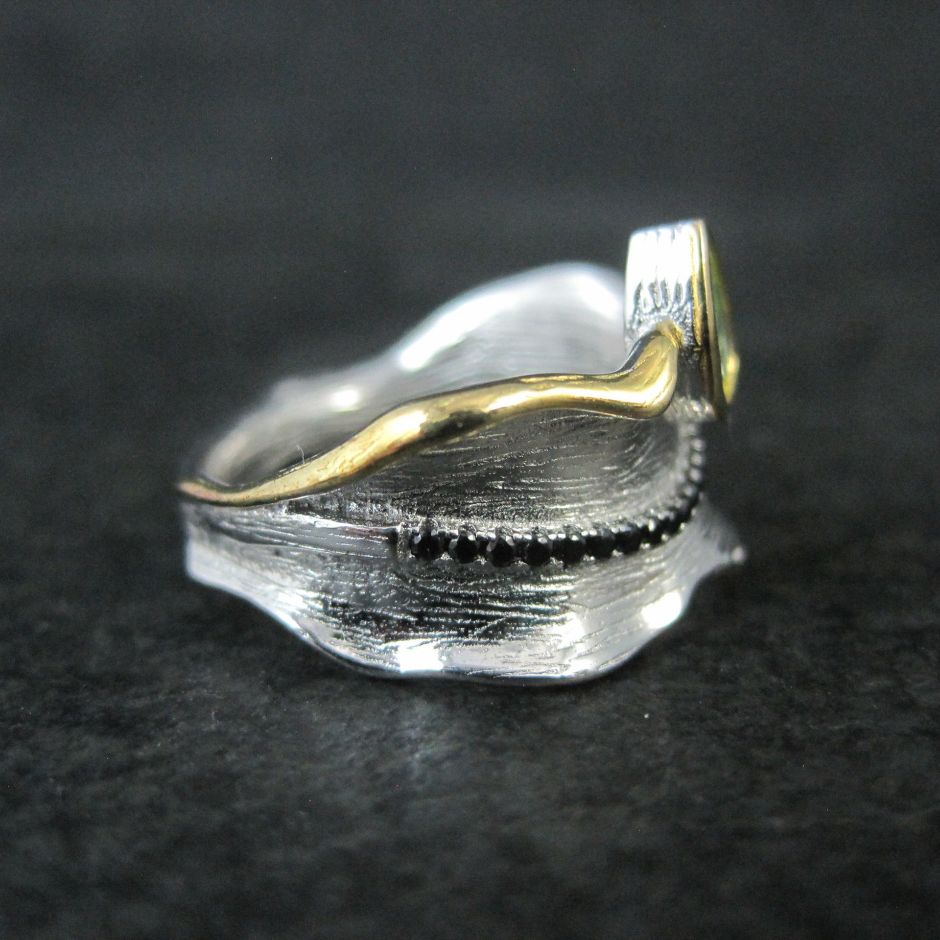 Unique Peridot & Black Spinel Ring Size 7 Sterling Silver & Vermeil