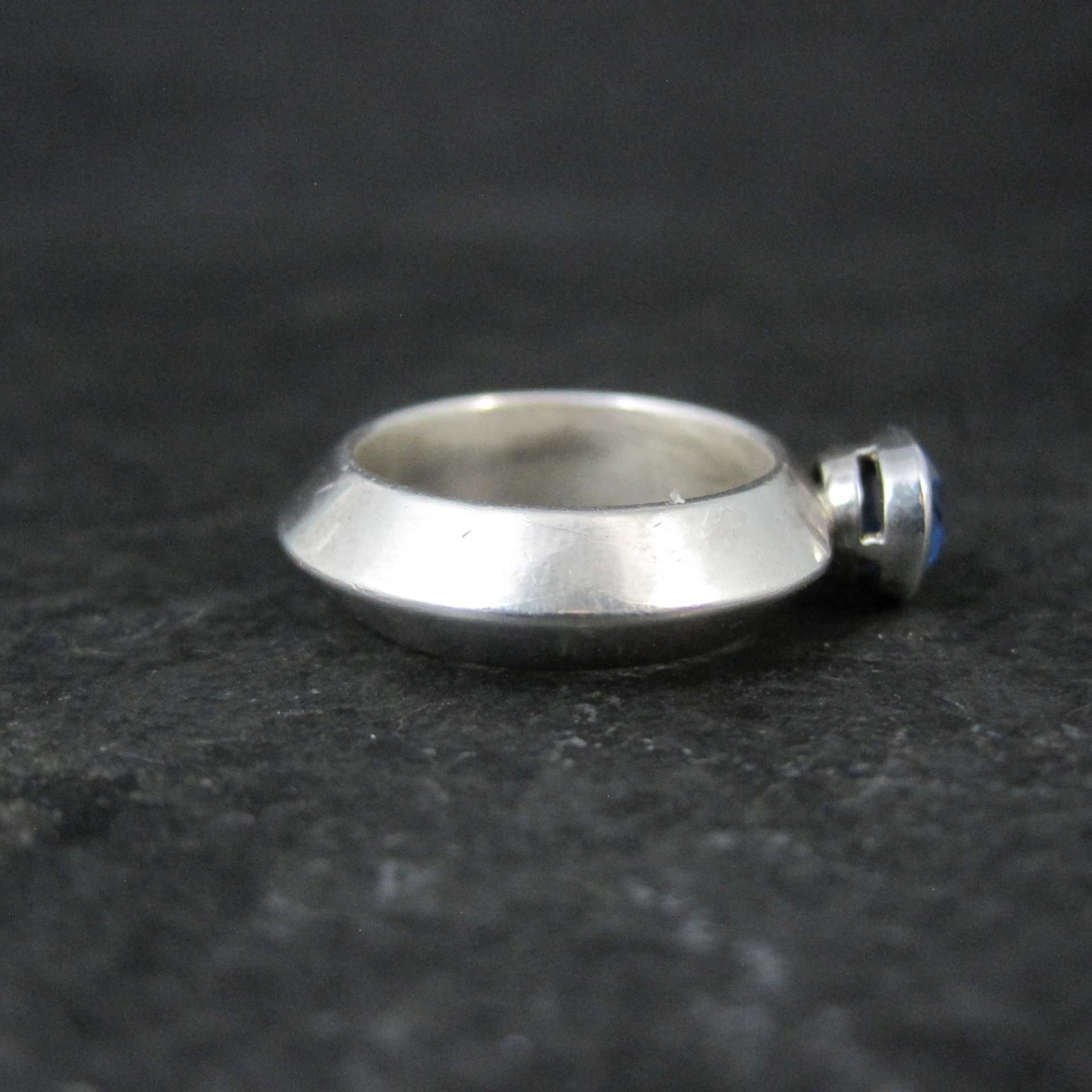Vintage Carinated Sterling Silver Blue Spinel Ring Size 5.5