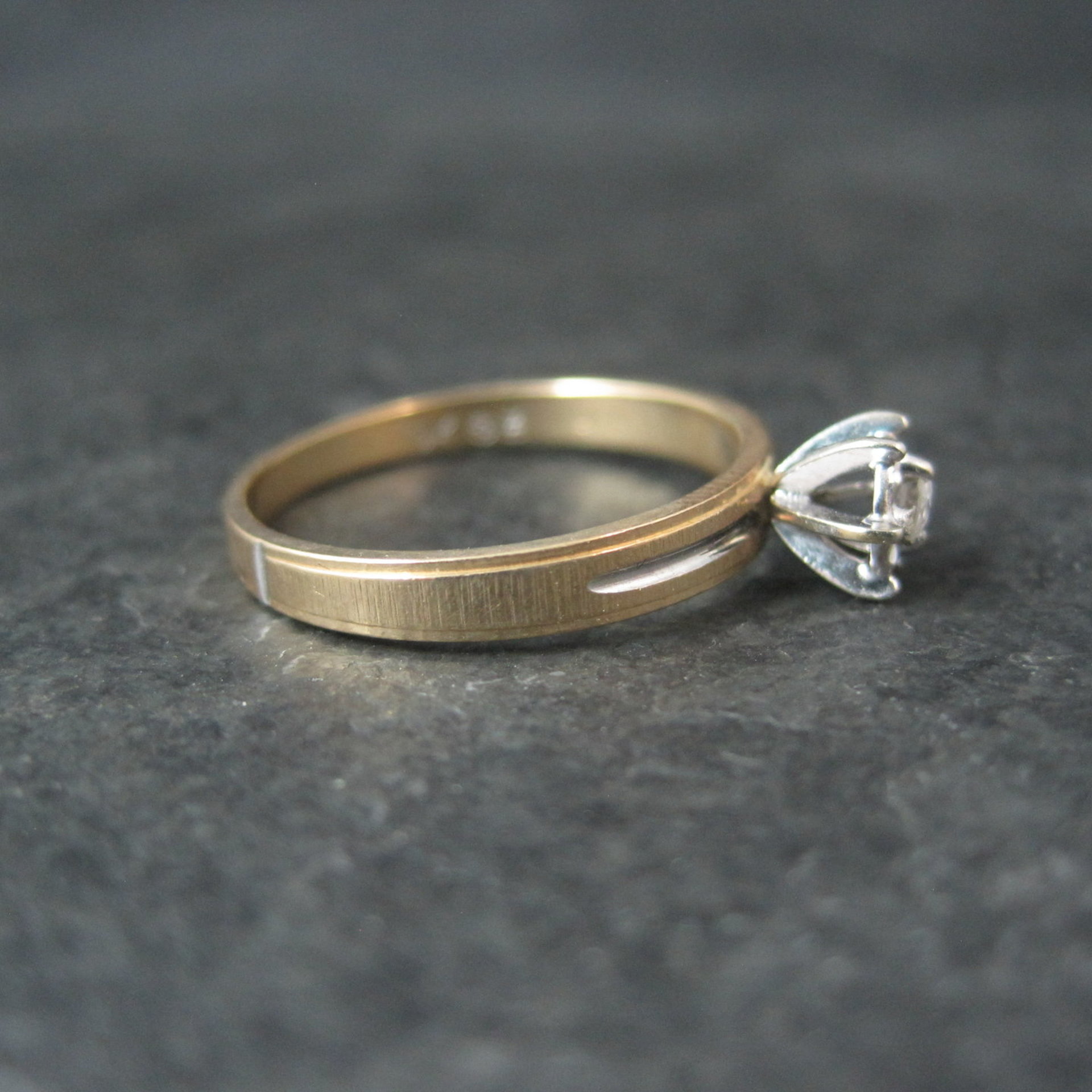 Simple Vintage 10K Diamond Illusion Solitaire Engagement Ring Size 6