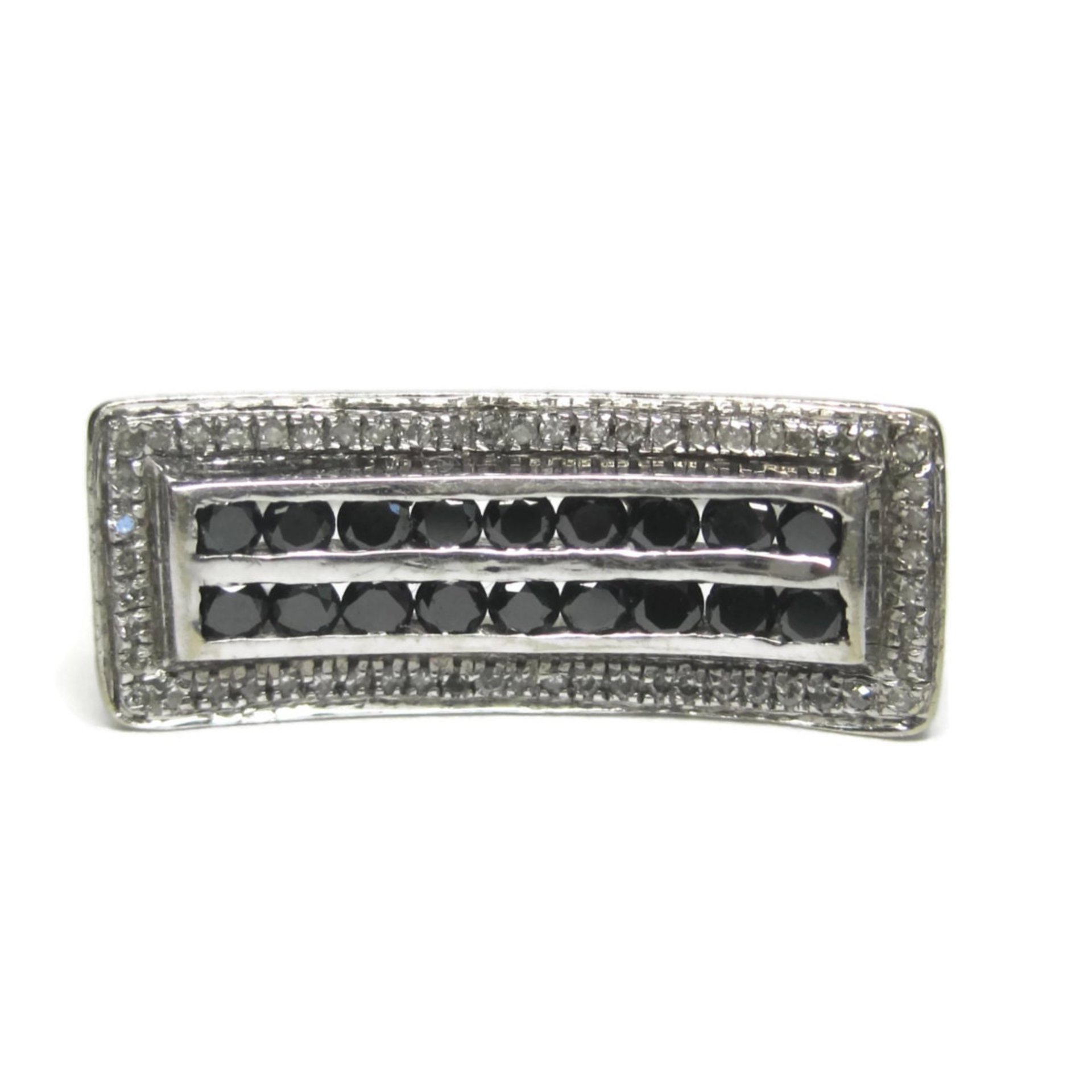 Estate 10K Black and White Diamond Ring .64 Ctw Size 8.5