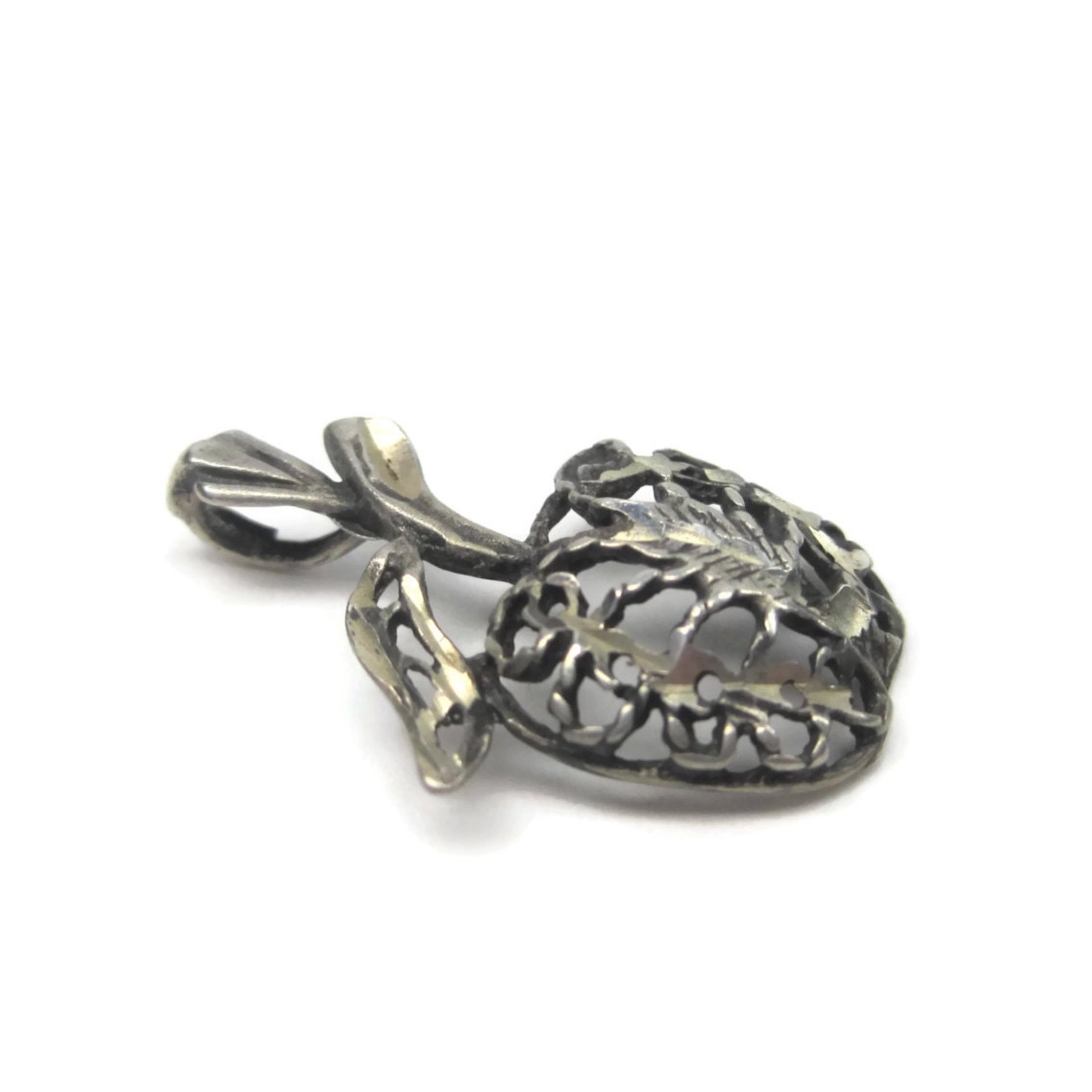 Vintage Sterling Diamond Cut Filigree Apple Pendant
