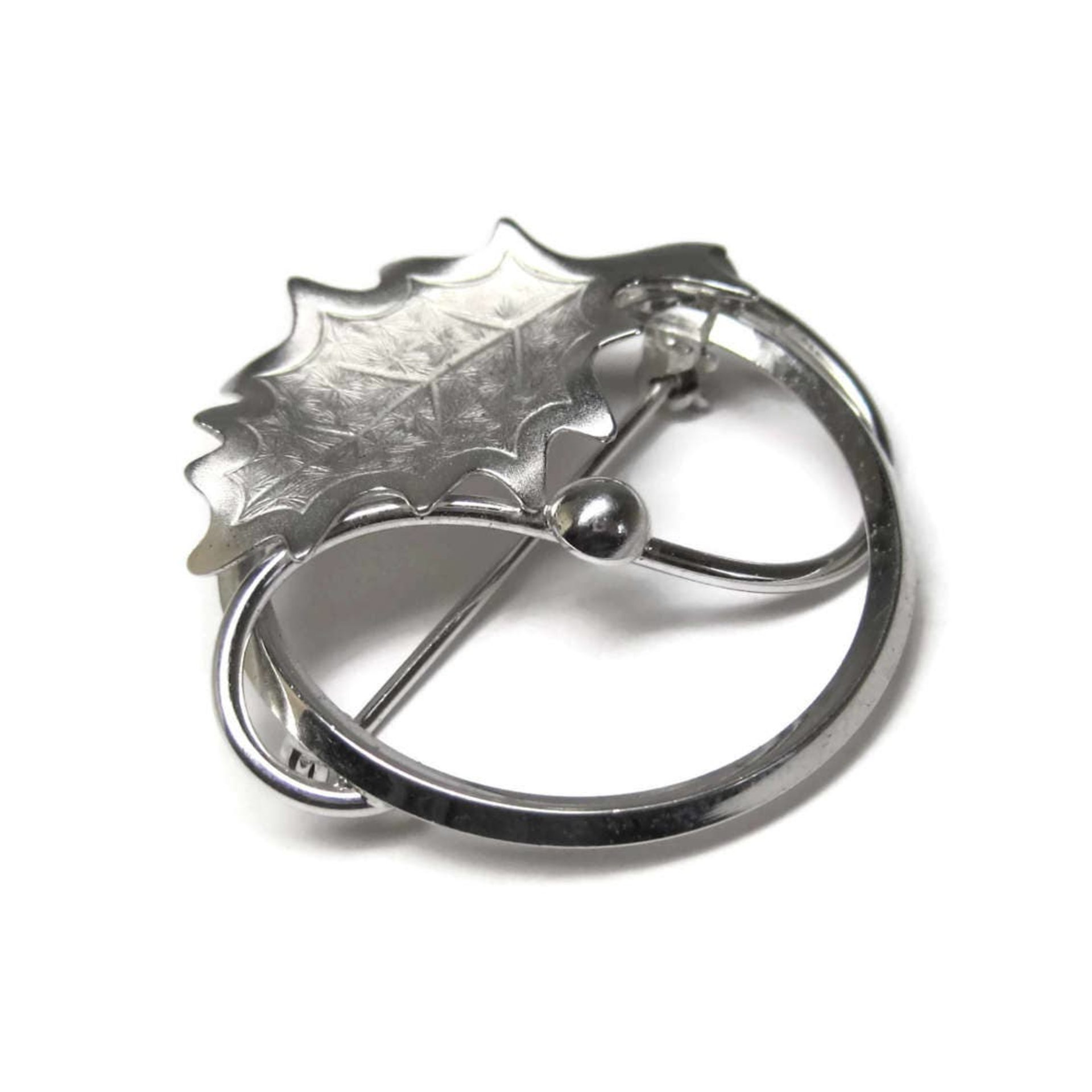Vintage Reis Sterling Leaf Circle Brooch
