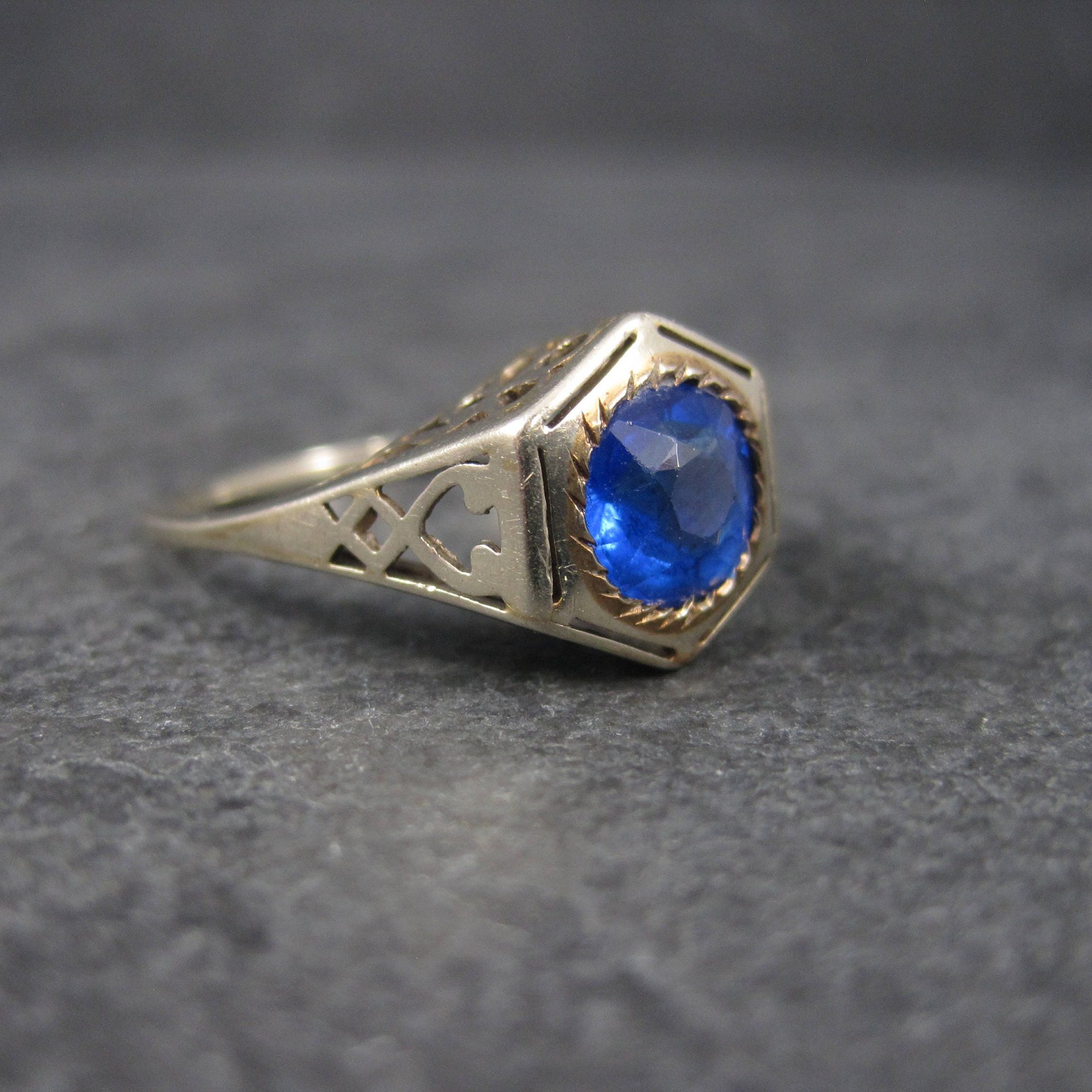 Antique 14K Blue Glass Ring Size 7.5