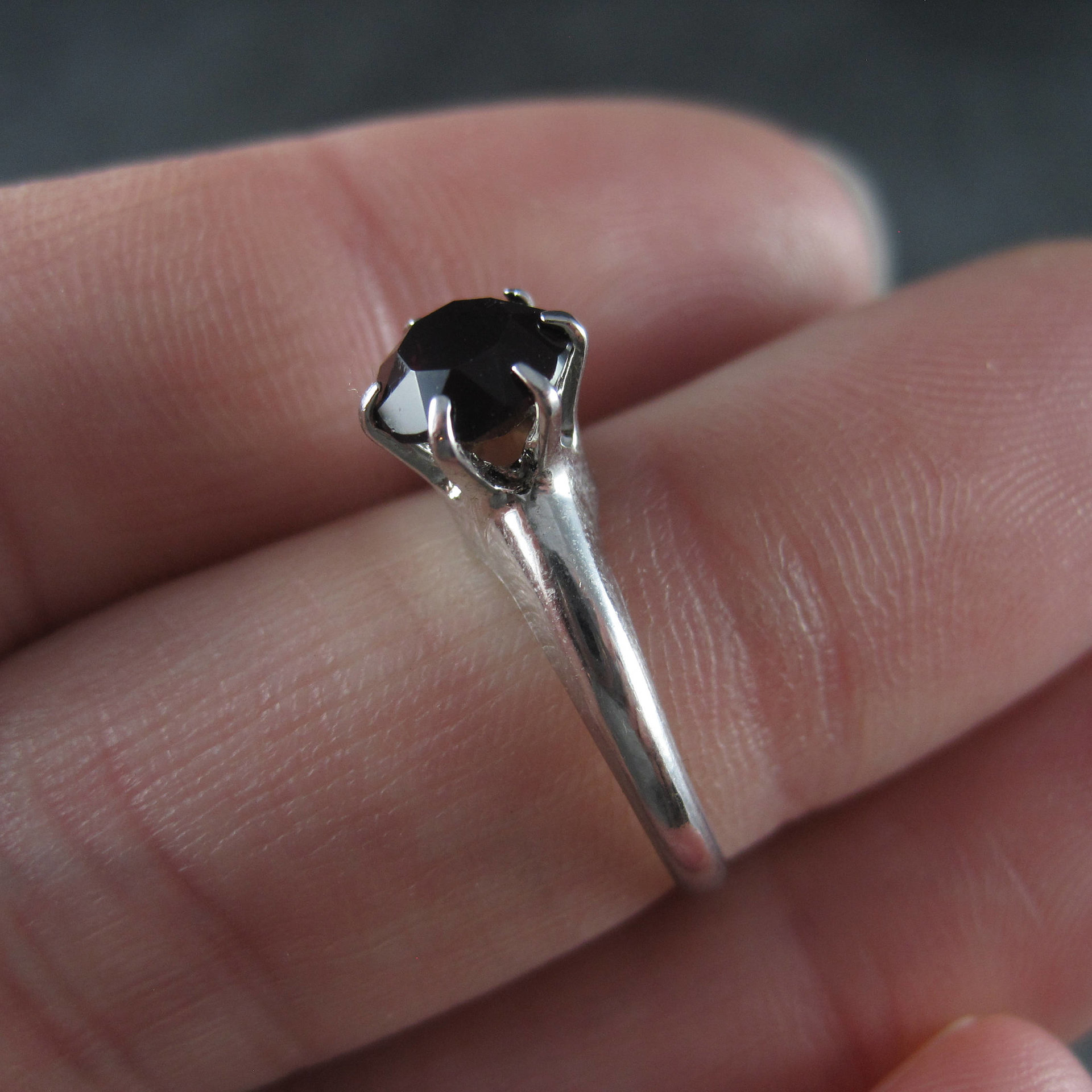 Vintage Sterling Garnet Solitaire Ring Size 5