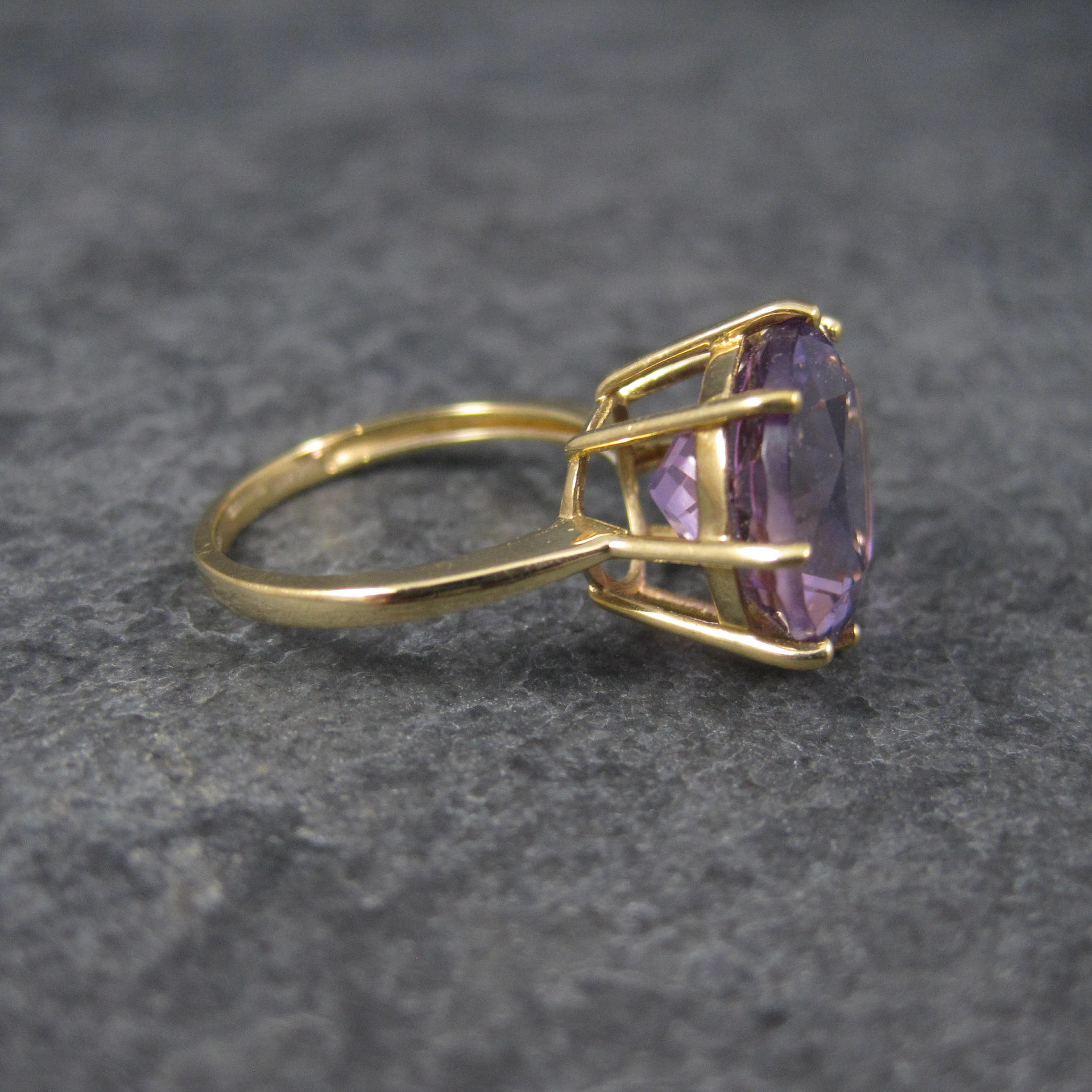 Vintage Amethyst Engagement Ring 10K Yellow Gold Solitaire Size 5