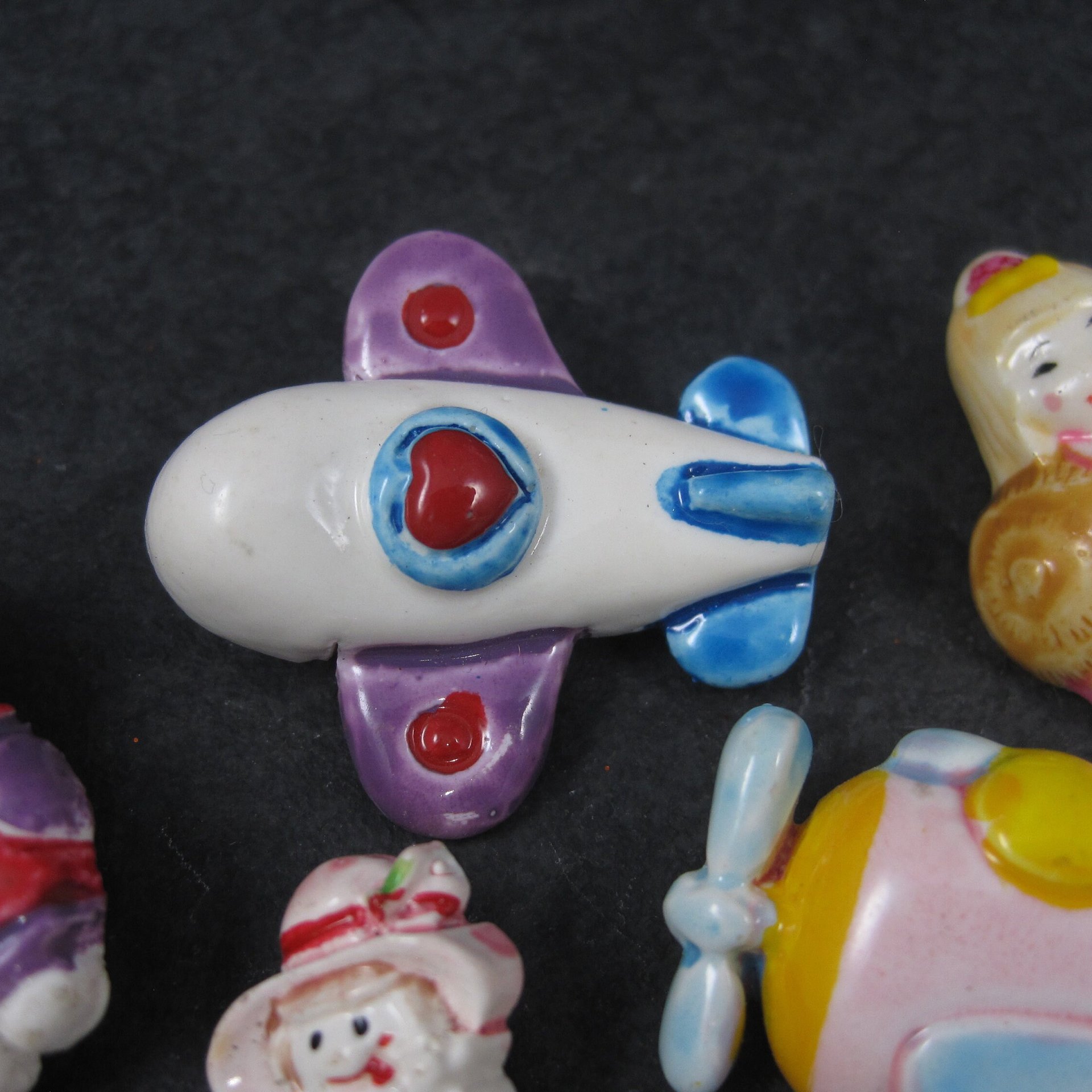 Destash Vintage Resin Kitsch Pins People Elephant Kitten Airplane