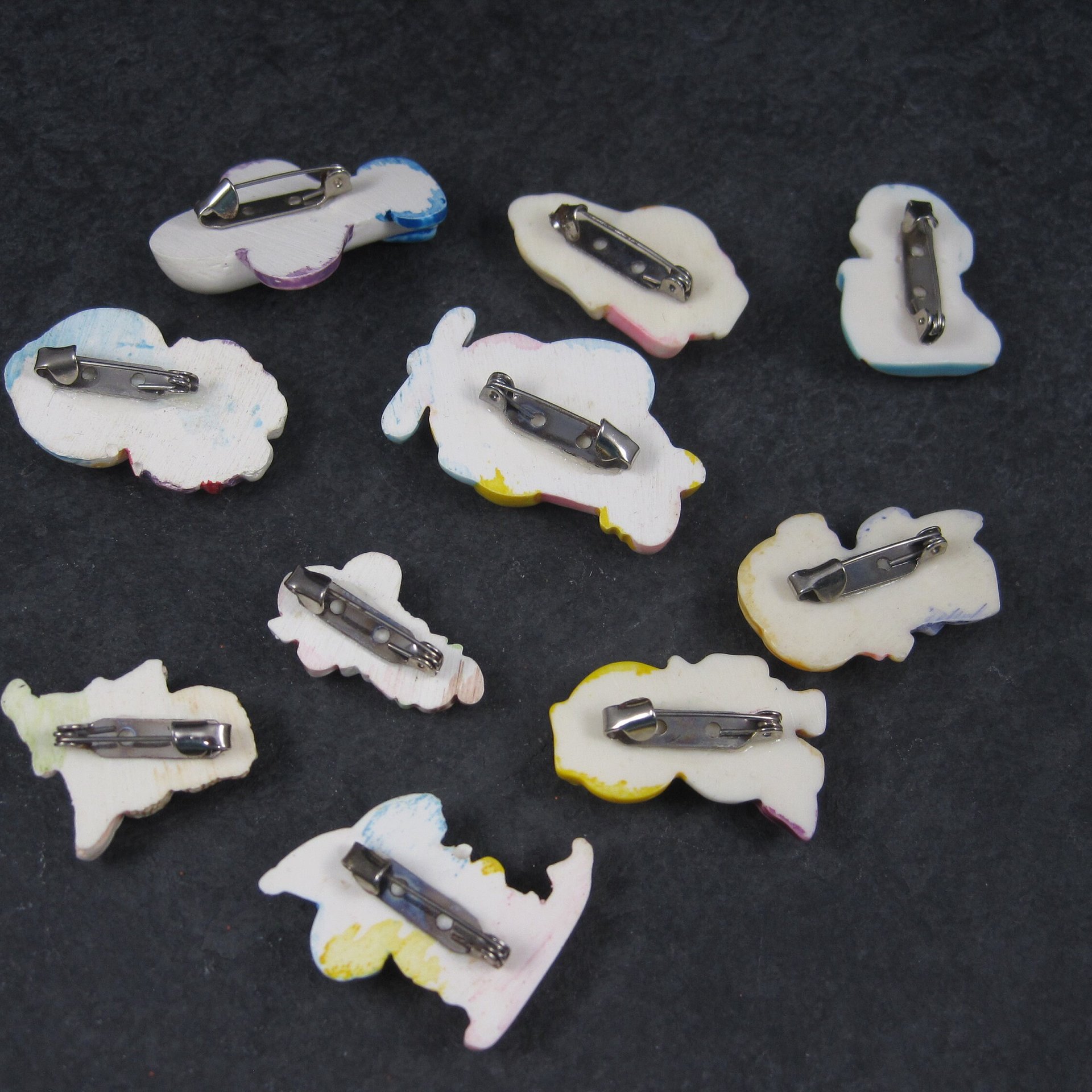 Destash Vintage Resin Kitsch Pins People Elephant Kitten Airplane