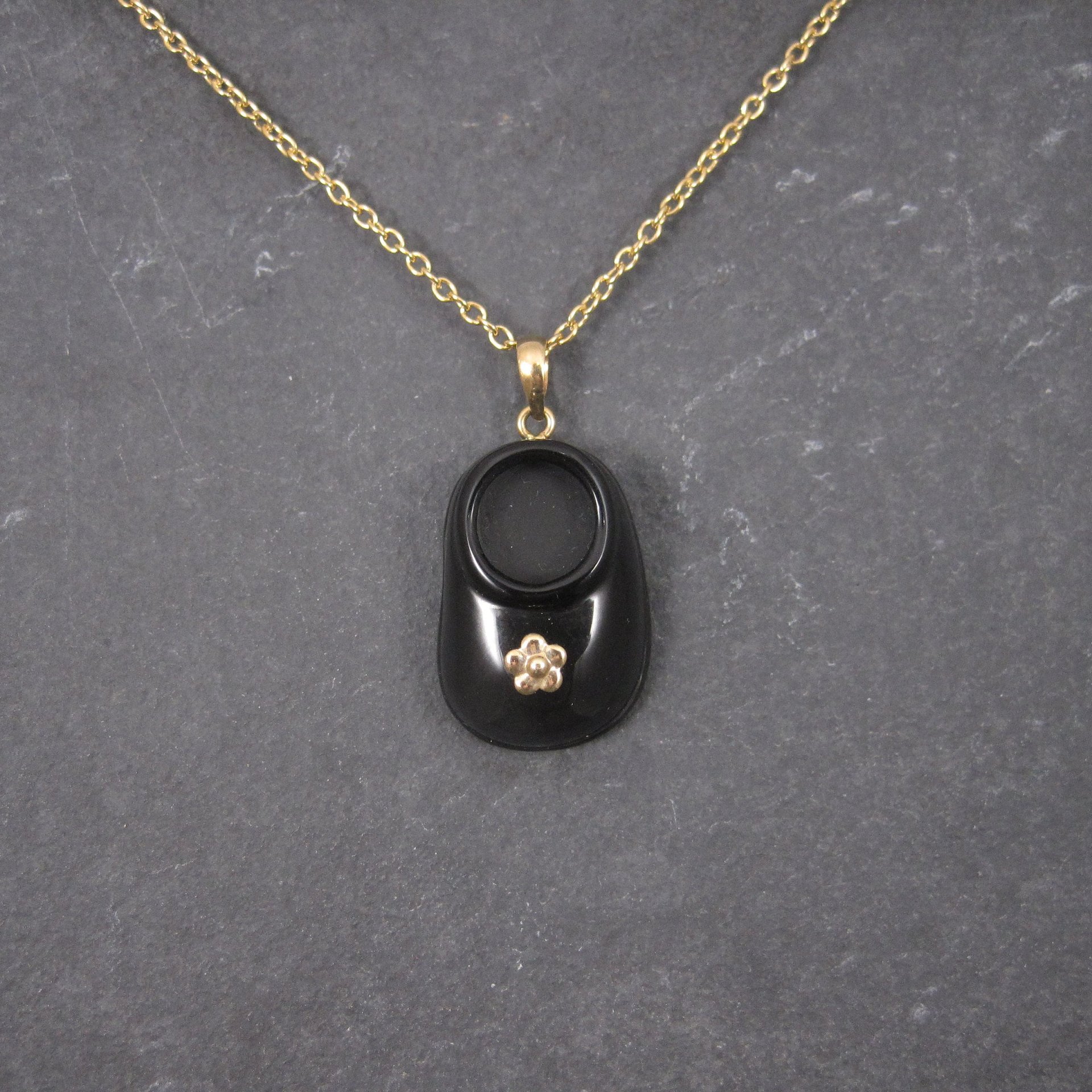 Vintage 14K Black Onyx Baby Shoe Pendant